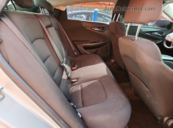 1G1ZB5ST3JF118718 2018 CHEVROLET MALIBU Silver 