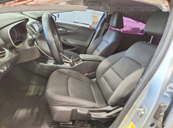 1G1ZB5ST4JF176854 2018 CHEVROLET MALIBU Silver 