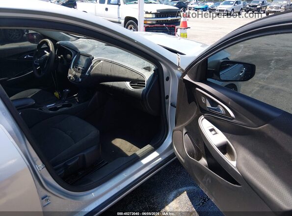 1G1ZB5ST5JF157259 2018 CHEVROLET MALIBU Silver Front interior view