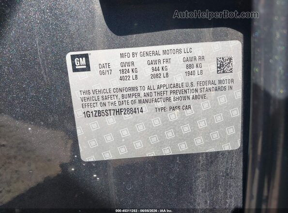 1G1ZB5ST7HF288414 2017 CHEVROLET MALIBU Gray Widok komory silnika