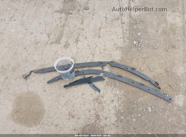 1G1ZB5STXJF223689 2018 CHEVROLET MALIBU Silver Vista del cuadro de instrumentos