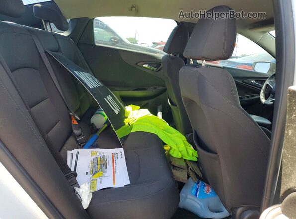 1G1ZC5ST7JF172665 2018 CHEVROLET MALIBU White Rear seats view