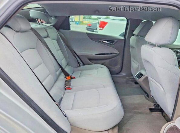 1G1ZD5ST0JF109873 2018 CHEVROLET MALIBU Silver უკანა სავარძლების ხედი