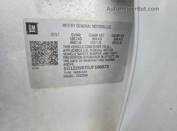 1G1ZD5ST0JF109873 2018 CHEVROLET MALIBU Silver ძრავის განყოფილების ხედი