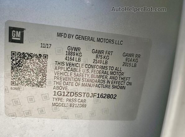 1G1ZD5ST0JF162802 2018 CHEVROLET MALIBU Silver Engine compartment view
