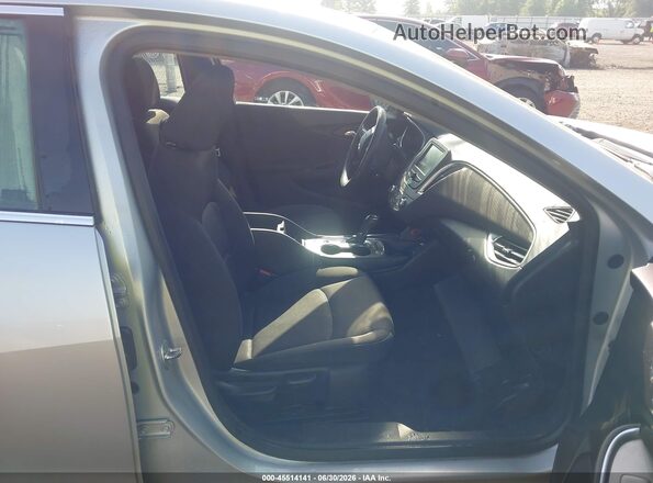 1G1ZD5ST1JF149461 2018 CHEVROLET MALIBU Silver Vista interior delantera