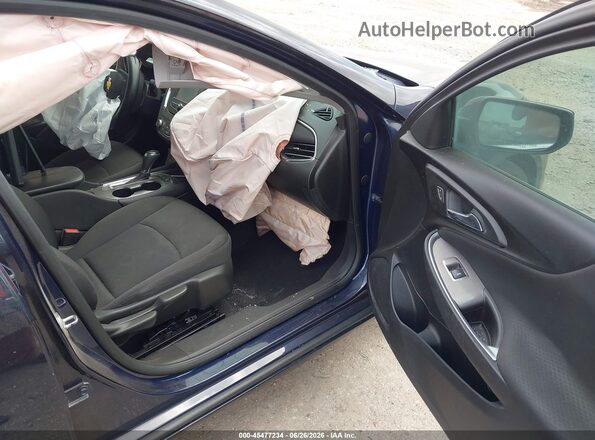 1G1ZD5ST2JF147105 2018 CHEVROLET MALIBU Синий Вид салона спереди