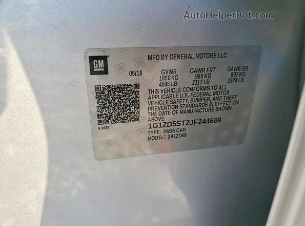 1G1ZD5ST2JF244689 2018 CHEVROLET MALIBU Silver Vista del compartimento del motor
