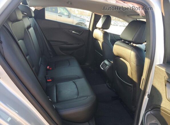 1G1ZD5ST2JF244689 2018 CHEVROLET MALIBU Silver Vista de los asientos traseros