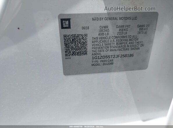 1G1ZD5ST2JF258186 2018 CHEVROLET MALIBU Белый Вид подкапотного пространства
