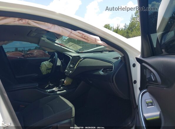 1G1ZD5ST2JF258186 2018 CHEVROLET MALIBU Белый Вид салона спереди