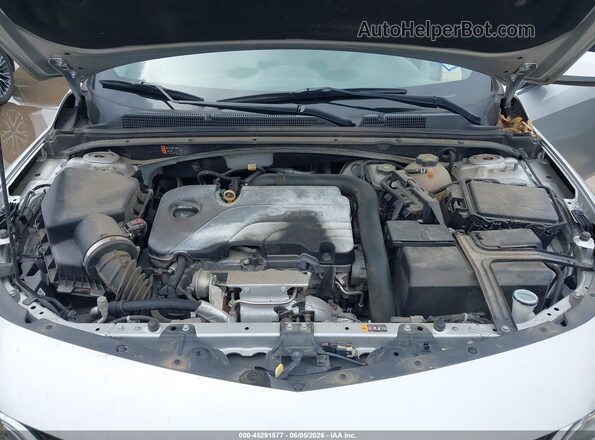 1G1ZD5ST3JF129504 2018 CHEVROLET MALIBU Серебряный Вид сзади