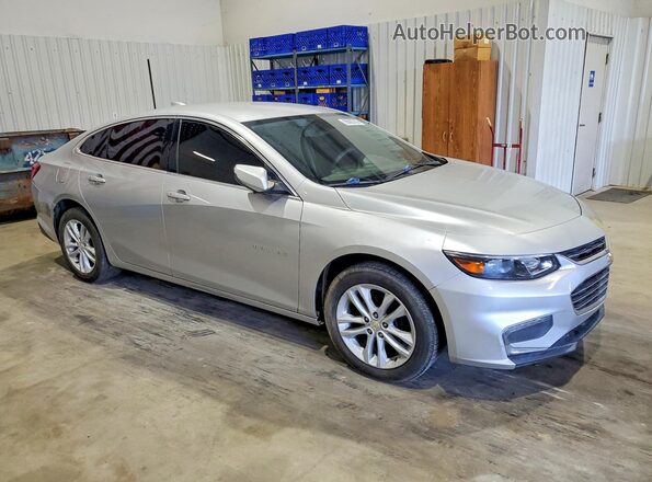 1G1ZD5ST8JF124668 2018 CHEVROLET MALIBU Silver Delantero derecho