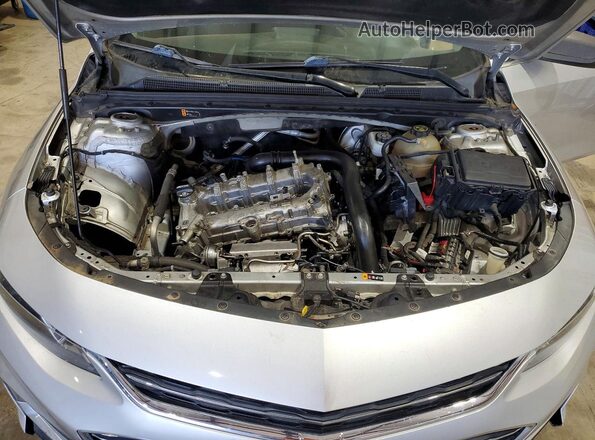 1G1ZD5ST8JF124668 2018 CHEVROLET MALIBU Silver Vista interior trasera