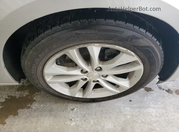 1G1ZD5ST8JF142765 2018 CHEVROLET MALIBU Silver 