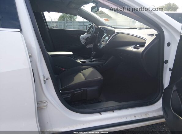 1G1ZD5ST8JF142913 2018 CHEVROLET MALIBU White Вид салону спереду