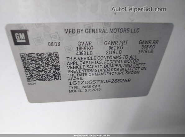 1G1ZD5STXJF288259 2018 CHEVROLET MALIBU White Widok komory silnika