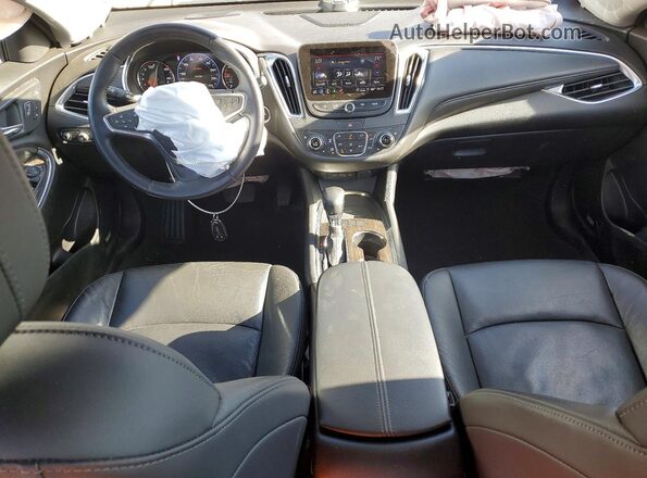 1G1ZE5SX4MF041291 2021 CHEVROLET MALIBU Красный Вид панели приборов
