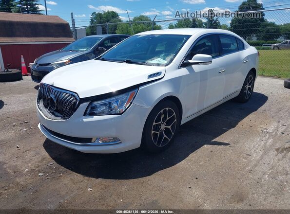 1G4G45G37GF214812 2016 BUICK LACROSSE White Vista tres cuartos delantera izquierda