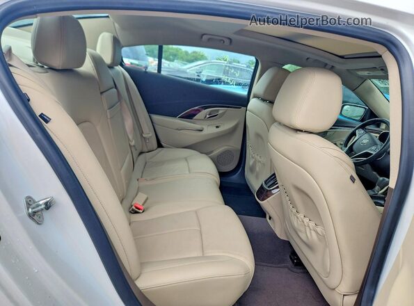 1G4GC5G3XGF276496 2016 BUICK LACROSSE Beige Rear seats view
