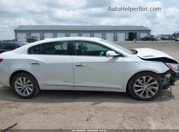 1G4GD5G33GF204830 2016 BUICK LACROSSE White უკანა სალონის ხედი