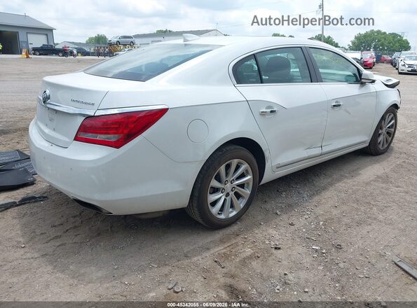 1G4GD5G33GF204830 2016 BUICK LACROSSE White უკანა მარჯვენა