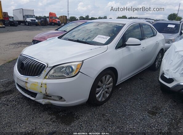 1G4PP5SK2G4112058 2016 BUICK VERANO Белый Передняя левая четверть