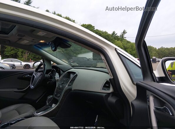 1G4PR5SK9G4101617 2016 BUICK VERANO Белый Вид салона спереди