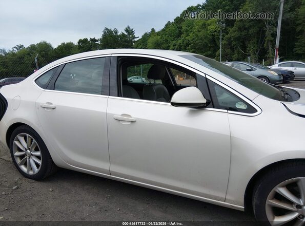 1G4PR5SK9G4101617 2016 BUICK VERANO Белый Вид задней части салона