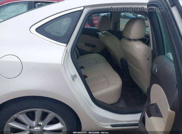 1G4PT5SV2G4104466 2016 BUICK VERANO White Widok naklejki z numerem VIN