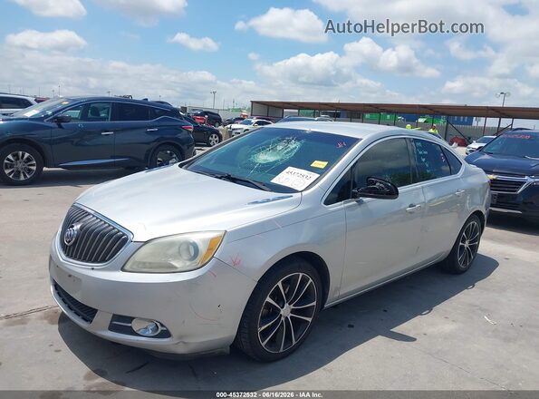 1G4PW5SK7G4157953 2016 BUICK VERANO Silver Передня ліва чверть