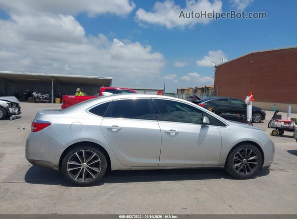 1G4PW5SK7G4157953 2016 BUICK VERANO Silver Вид задньої частини салону