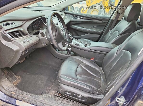 1G4ZP5SS0HU173645 2017 BUICK LACROSSE Blue Widok wnętrza z przodu