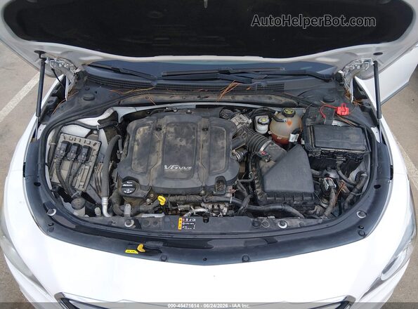 1G4ZP5SS0JU117257 2018 BUICK LACROSSE White Widok z tyłu