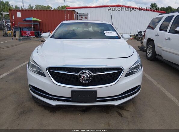 1G4ZP5SS0JU117257 2018 BUICK LACROSSE White Widok wnętrza z tyłu