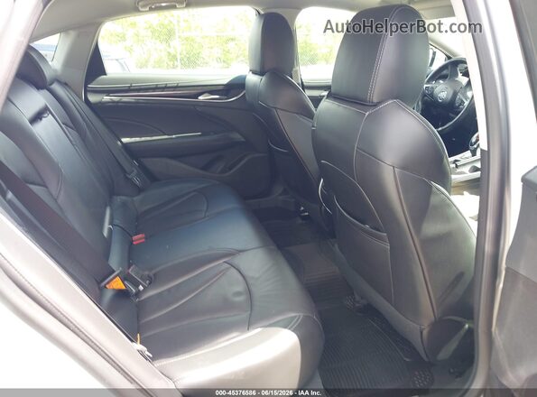 1G4ZP5SS1HU168101 2017 BUICK LACROSSE Silver VIN կոդի պիտակի տեսք