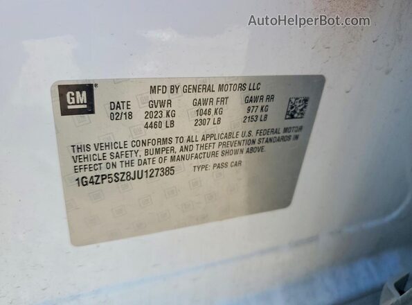 1G4ZP5SZ8JU127385 2018 BUICK LACROSSE White Vista del compartimento del motor