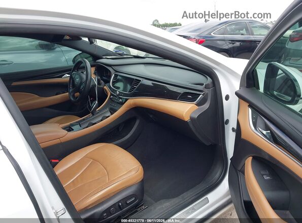 1G4ZR5SS3JU132233 2018 BUICK LACROSSE White Widok wnętrza z przodu