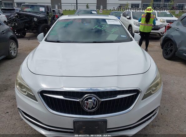 1G4ZR5SS3JU132233 2018 BUICK LACROSSE White Widok zestawu wskaźników