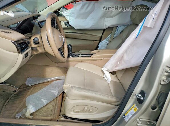 1G6AH5RSXG0109593 2016 CADILLAC ATS Золотой Вид салона спереди