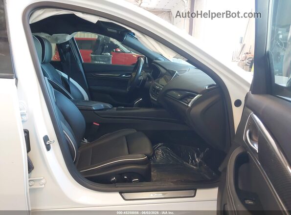 1G6D35R63N0810486 2022 CADILLAC CT5 White Вид салону спереду
