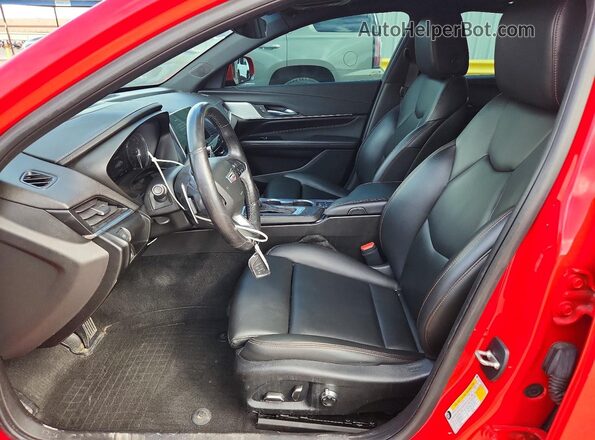 1G6DG5RK8M0107630 2021 CADILLAC CT4 Red Вид салону спереду