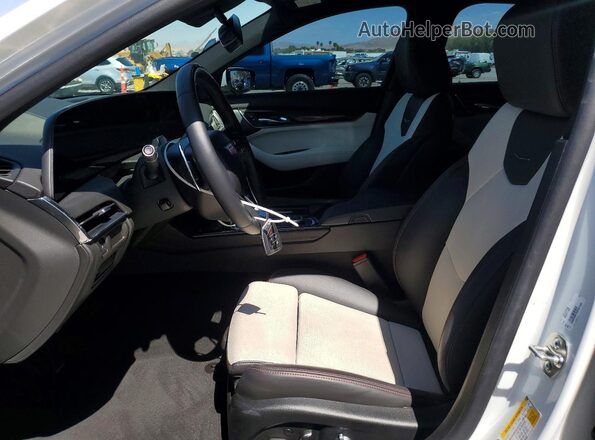 1G6DP5RK7S0107728 2025 CADILLAC CT5 White Front interior view