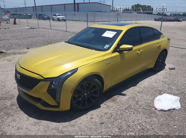 1G6DR5RW3T0107241 2026 CADILLAC CT5 Gold Przód lewy