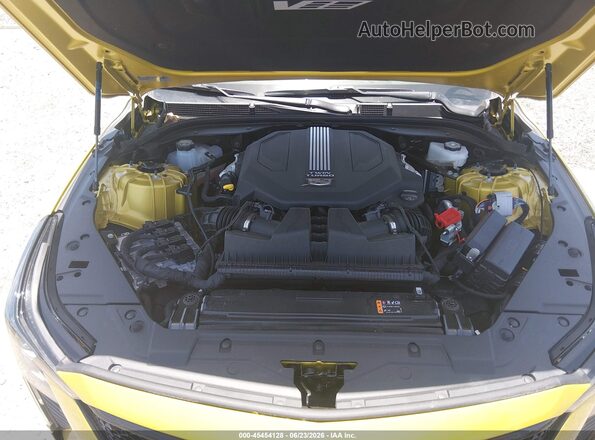 1G6DR5RW3T0107241 2026 CADILLAC CT5 Gold Widok z tyłu