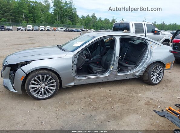 1G6DS5RW1S0102767 2025 CADILLAC CT5 Silver Widok z przodu