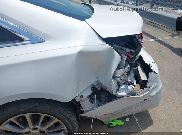 1G6KB5RS2LU112027 2020 CADILLAC CT6 White Widok z przodu