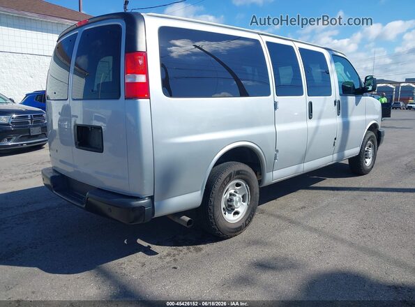 1GAWGEFP3L1266384 2020 CHEVROLET EXPRESS Silver Rear right