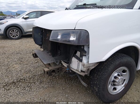 1GAWGEFP6J1220013 2018 CHEVROLET EXPRESS White 