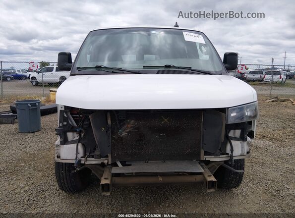 1GAWGEFP6J1220013 2018 CHEVROLET EXPRESS White Rear interior view